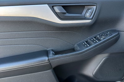 2022 Ford Escape Hybrid SE