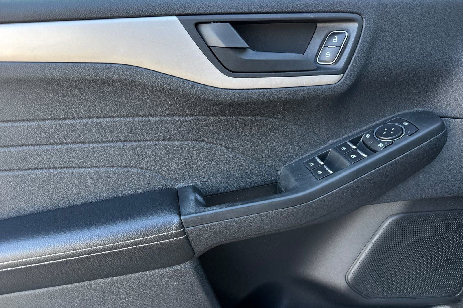 2022 Ford Escape Hybrid SE