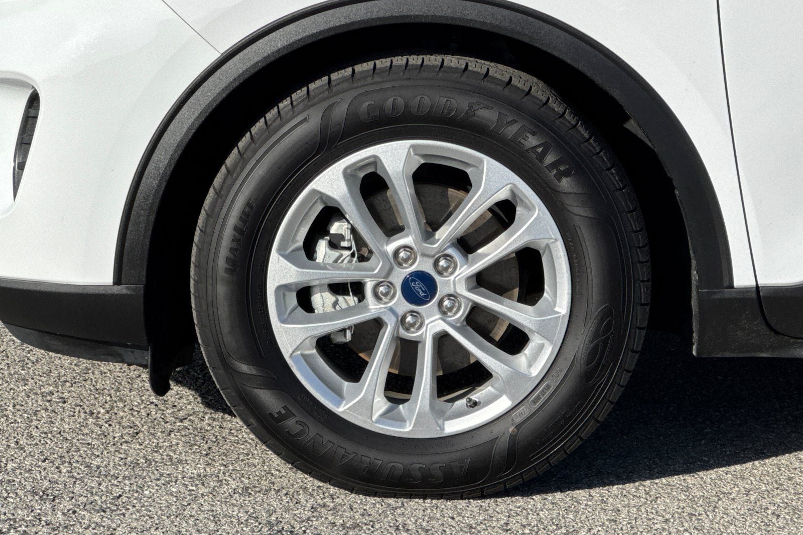 2022 Ford Escape Hybrid SE