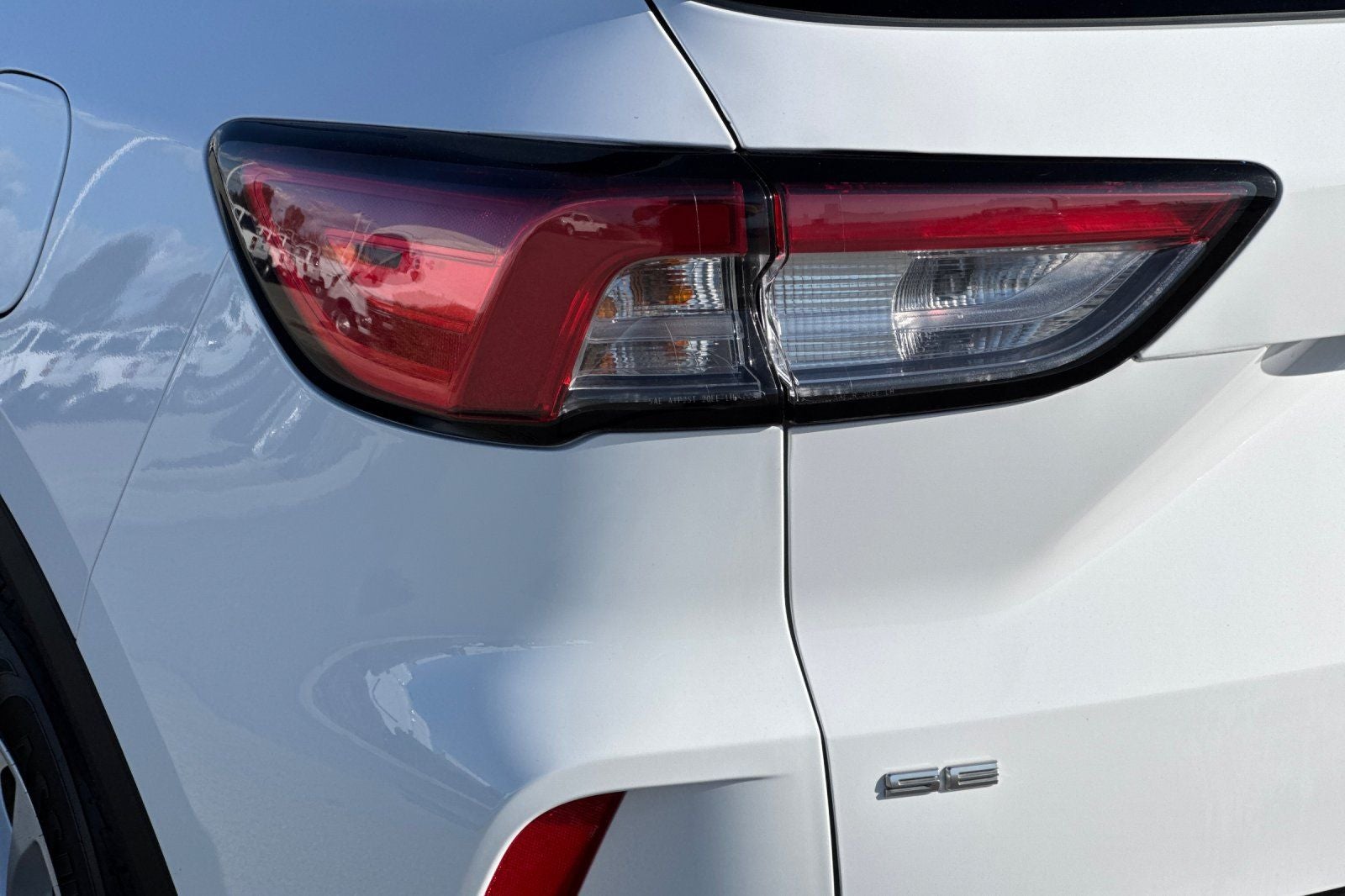 2022 Ford Escape Hybrid SE