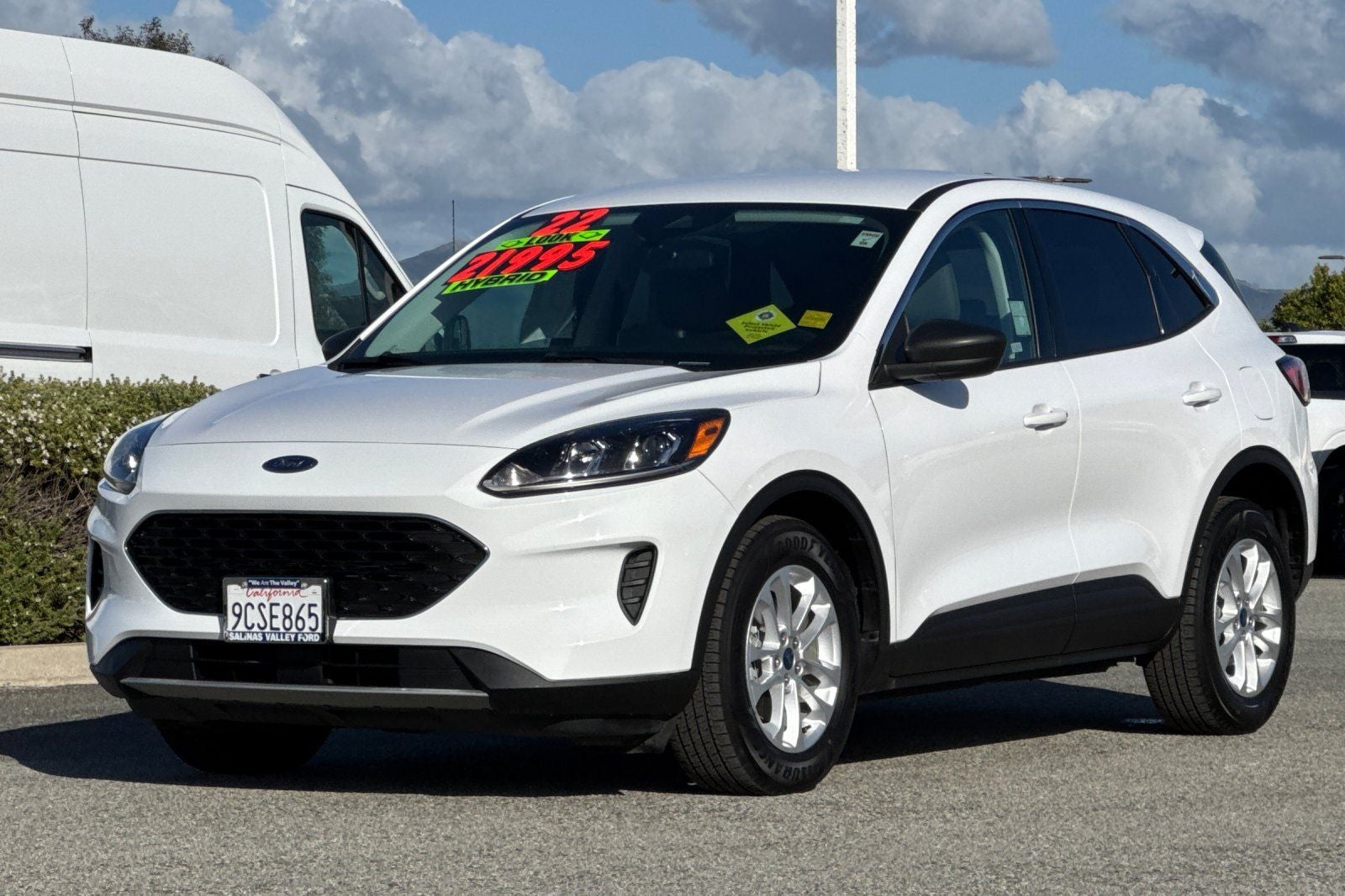 2022 Ford Escape Hybrid SE