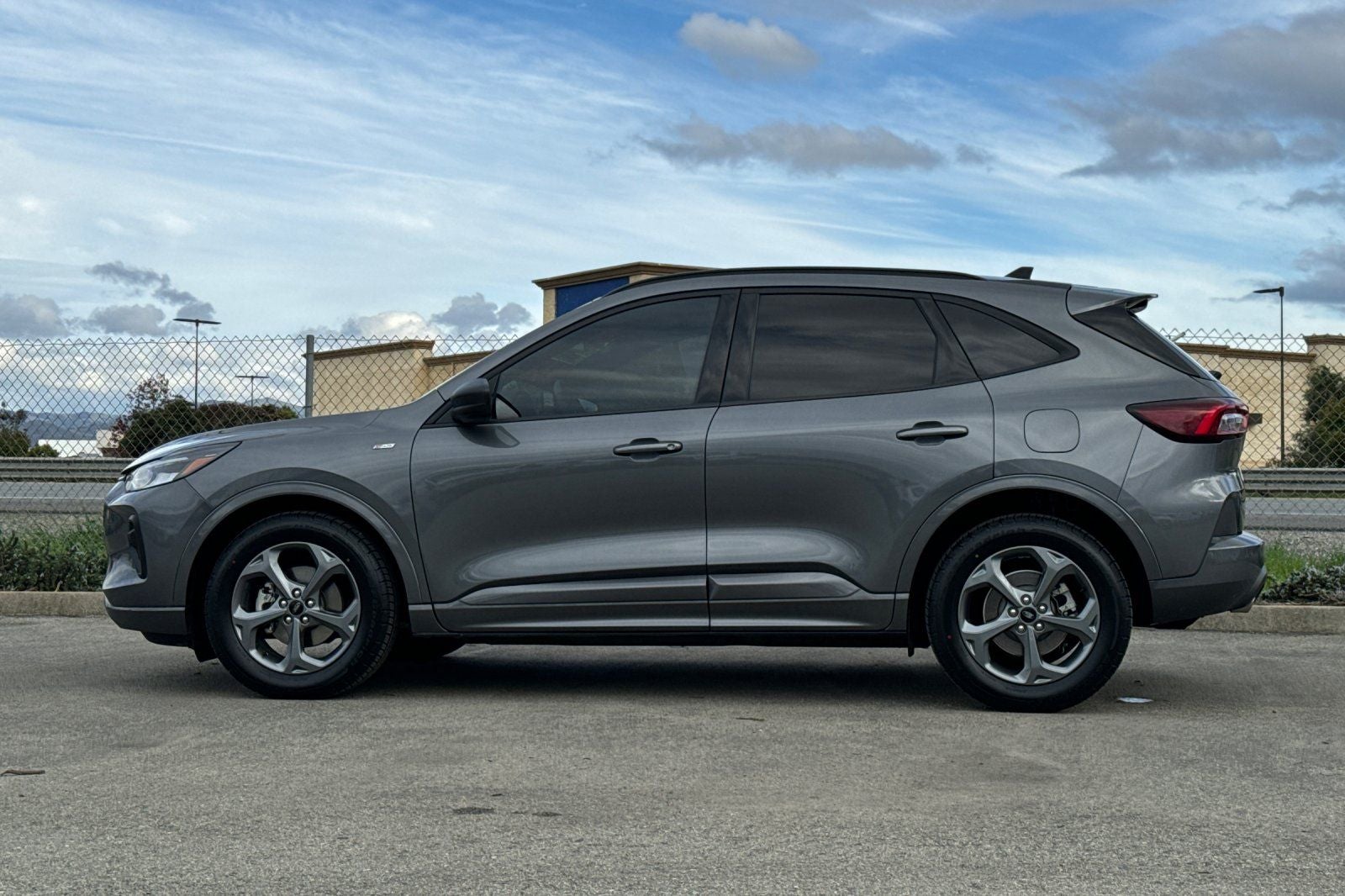 2024 Ford Escape Hybrid ST-Line