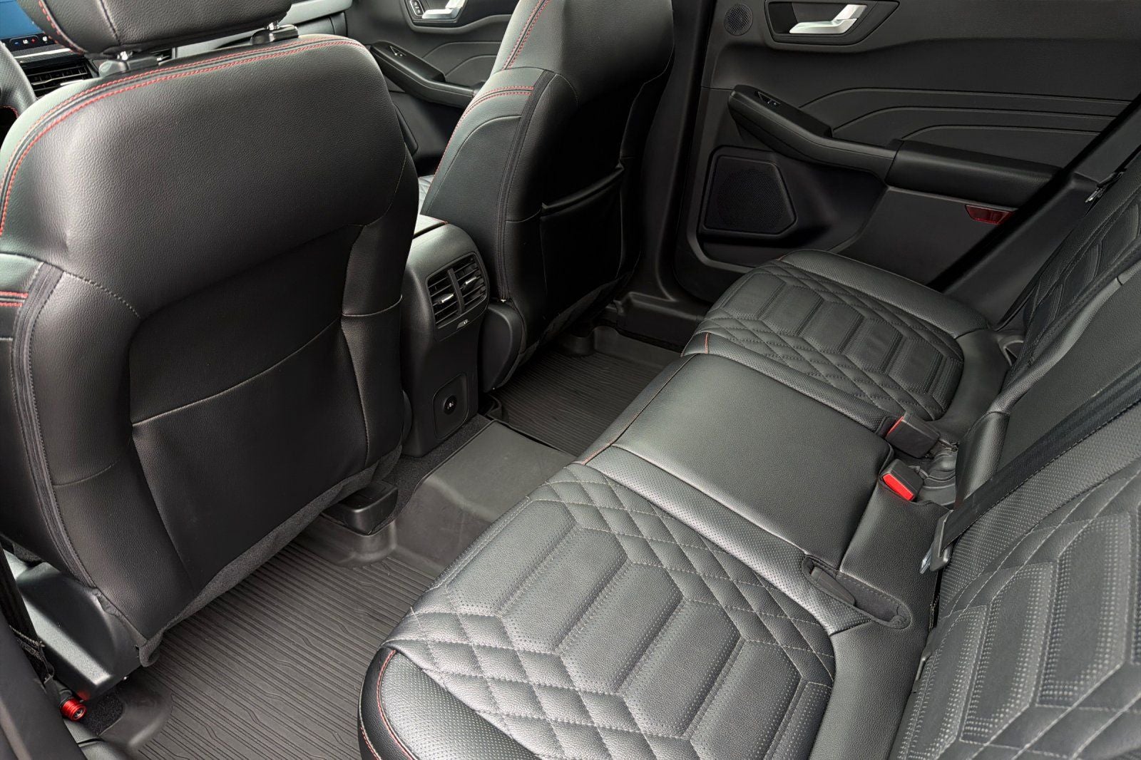 2024 Ford Escape ST-Line Elite
