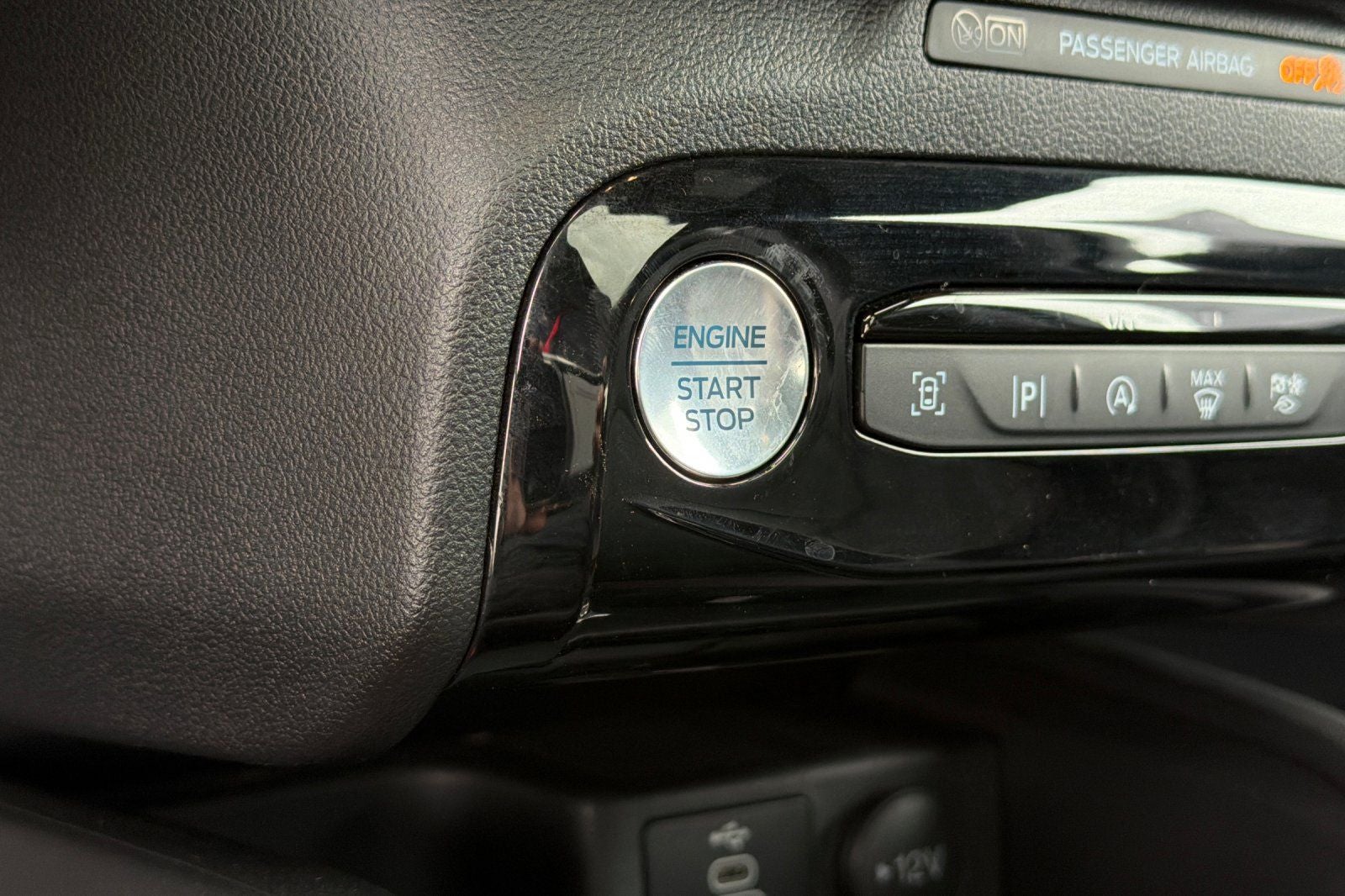 2024 Ford Escape ST-Line Elite