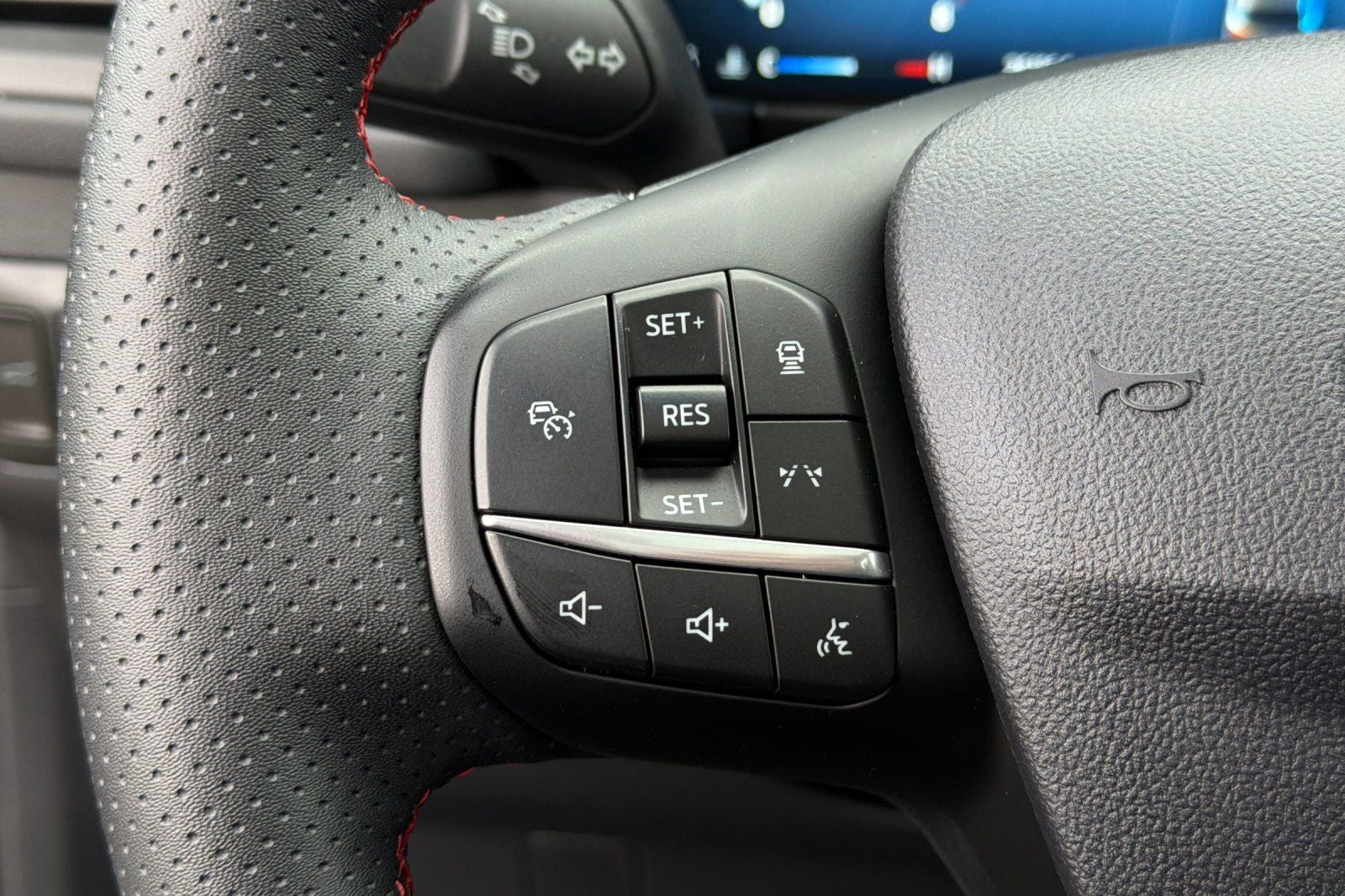 2024 Ford Escape ST-Line Elite