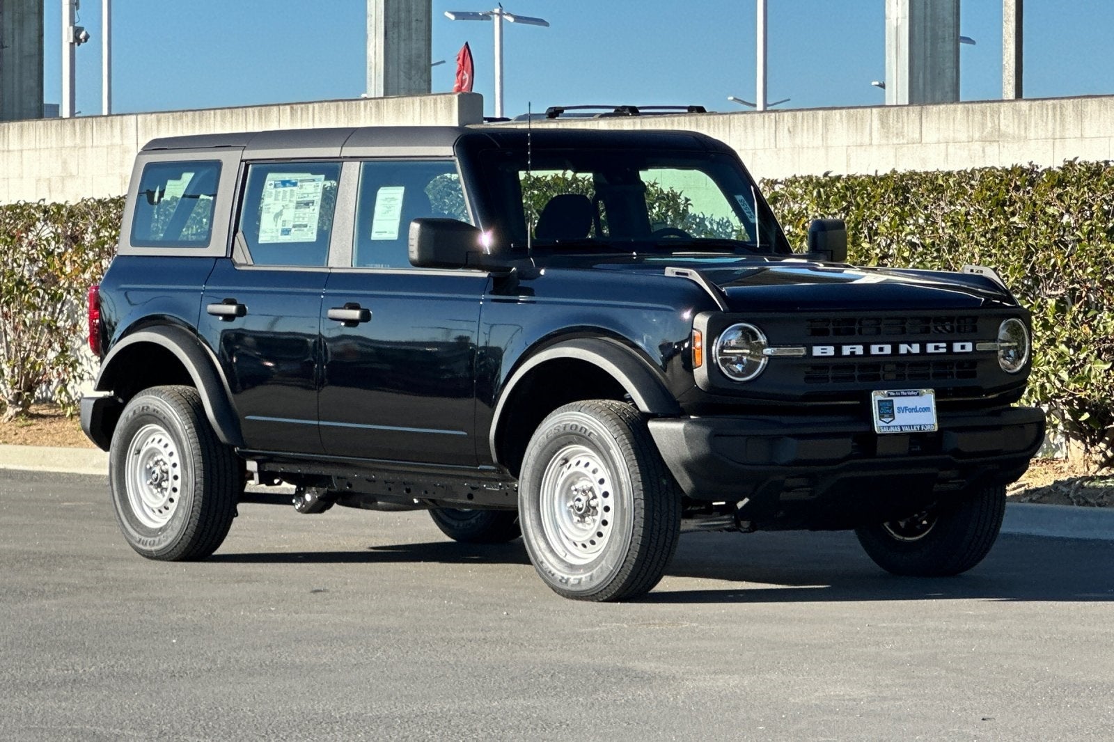 2025 Ford Bronco Base