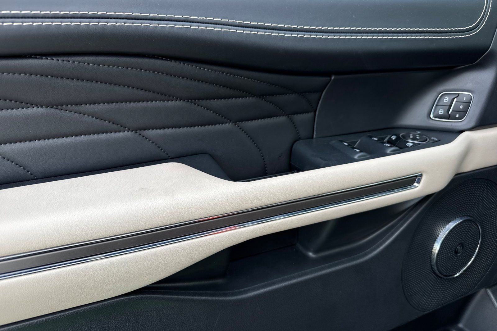 2023 Ford Expedition Max Platinum