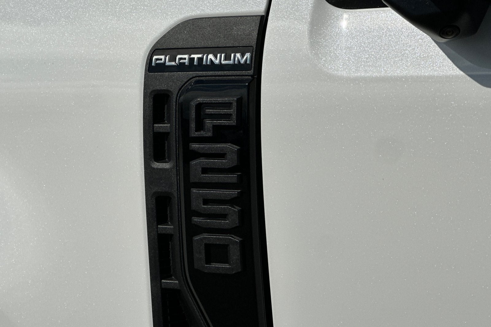 2027 Ford F-250SD Platinum