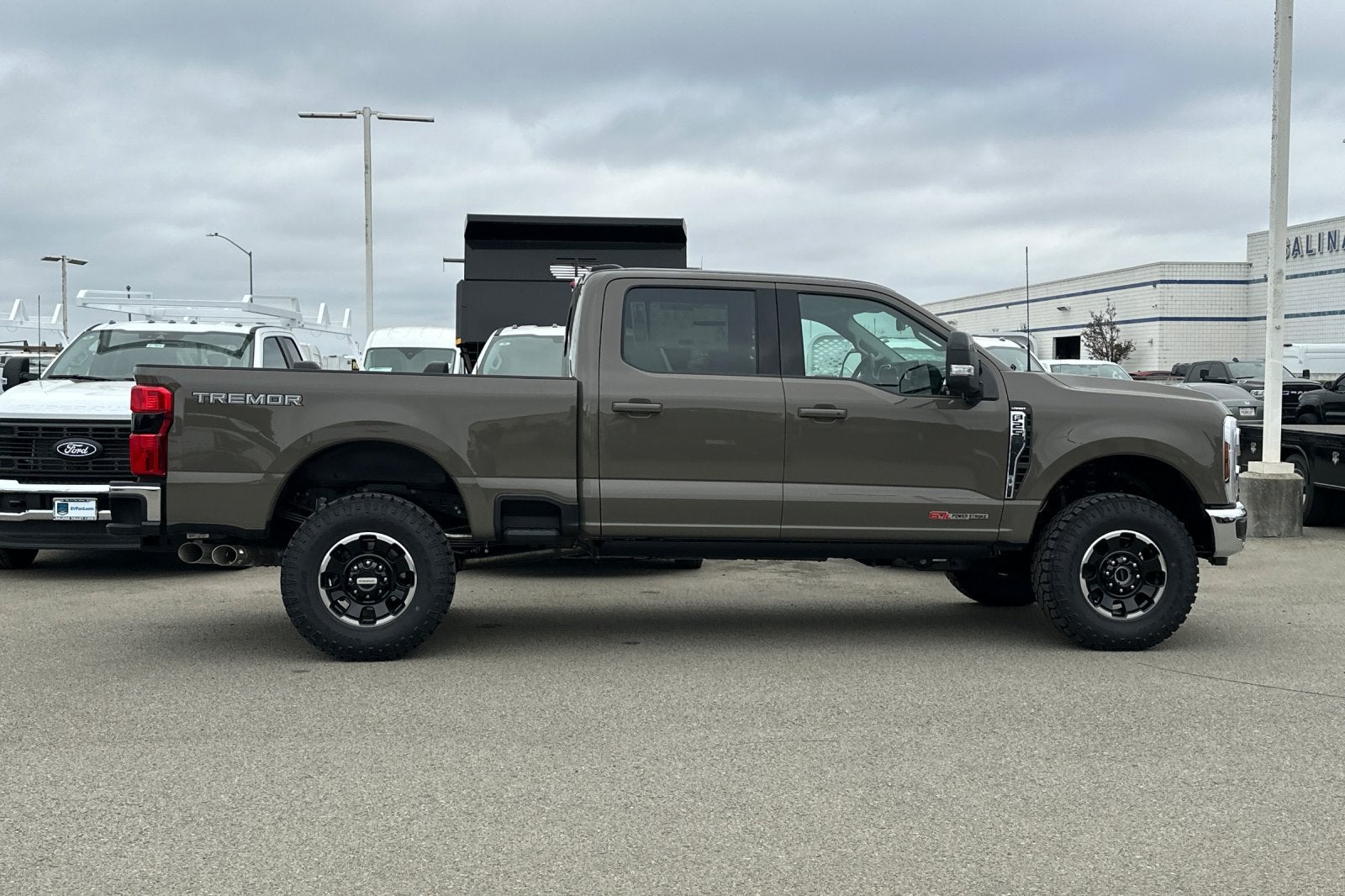 2027 Ford F-250SD Lariat