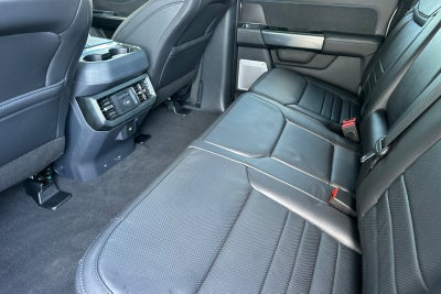 2027 Ford F-250SD Platinum