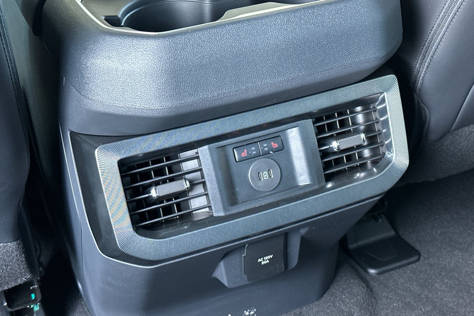2027 Ford F-250SD Platinum
