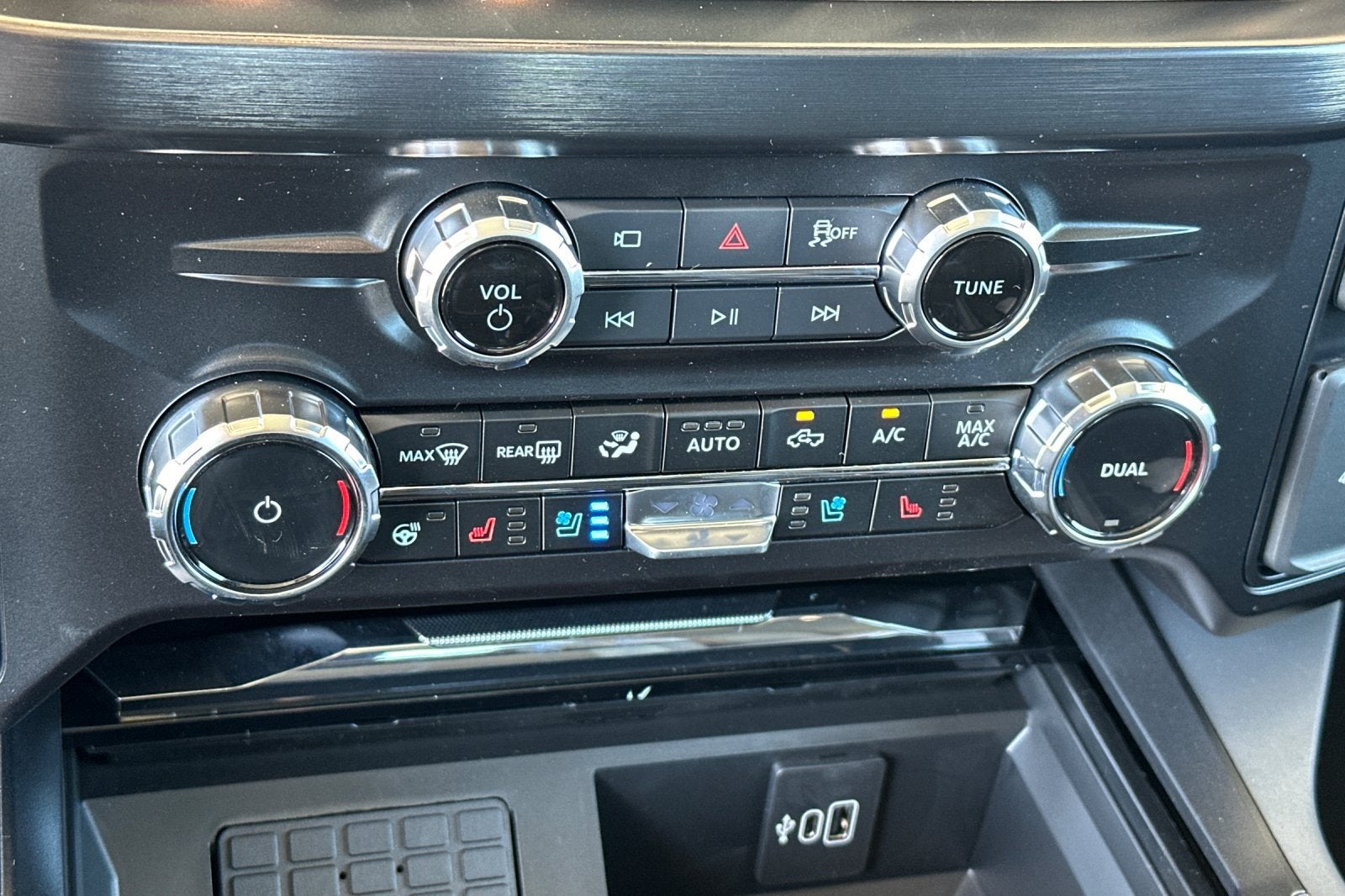 2027 Ford F-250SD Lariat