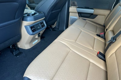 2027 Ford F-250SD Lariat