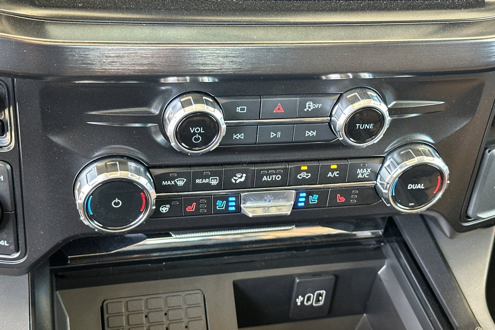 2027 Ford F-250SD Lariat