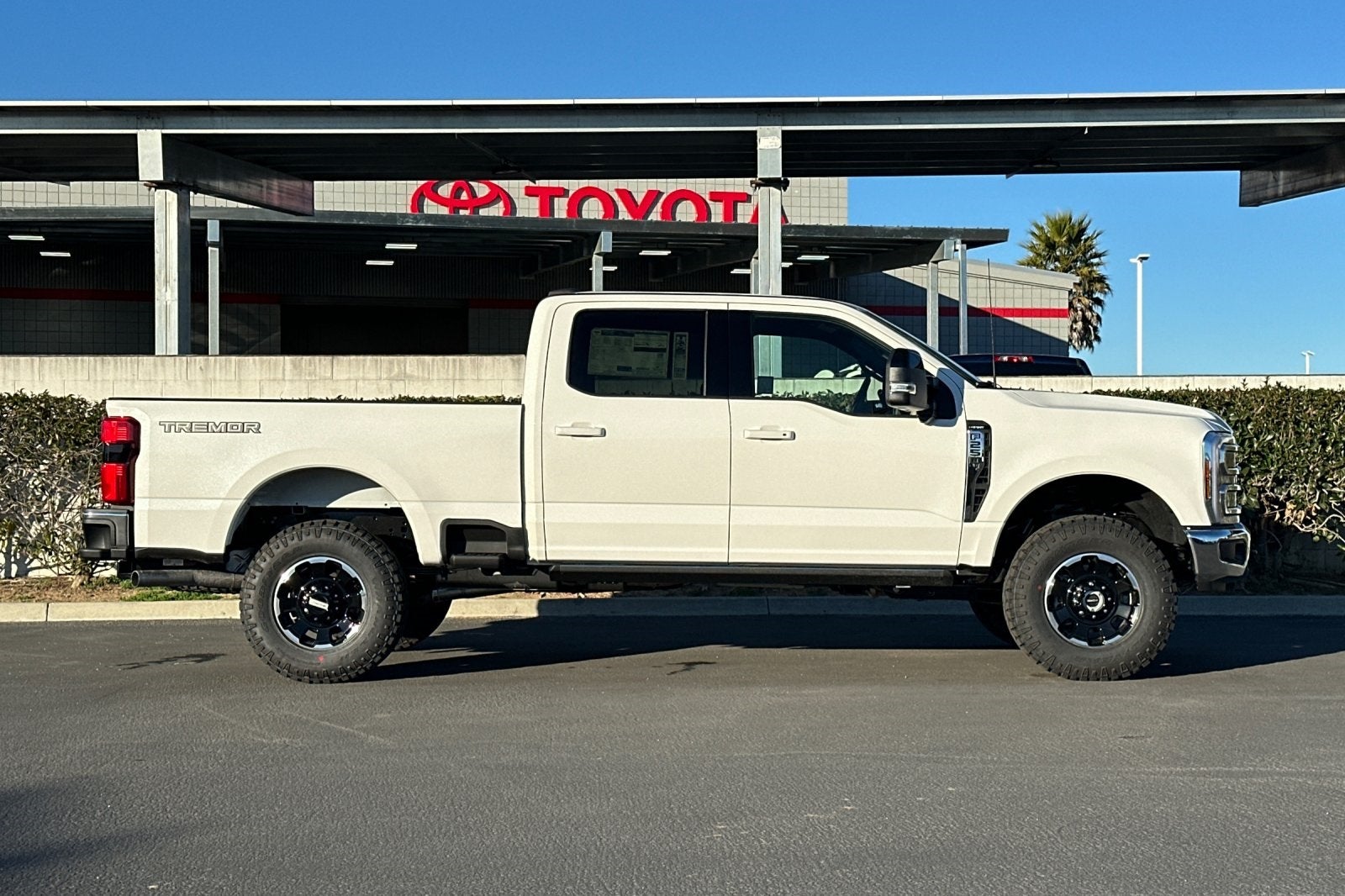 2026 Ford F-250SD Lariat