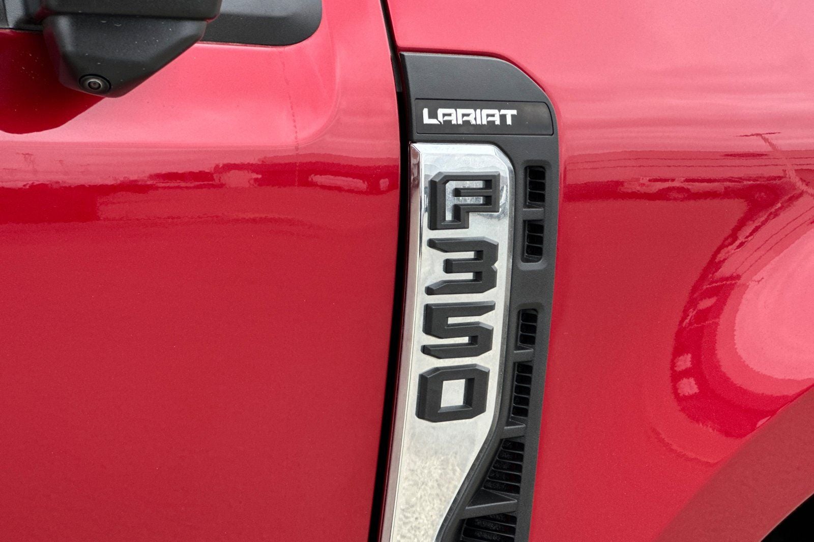 2026 Ford F-350SD Lariat DRW