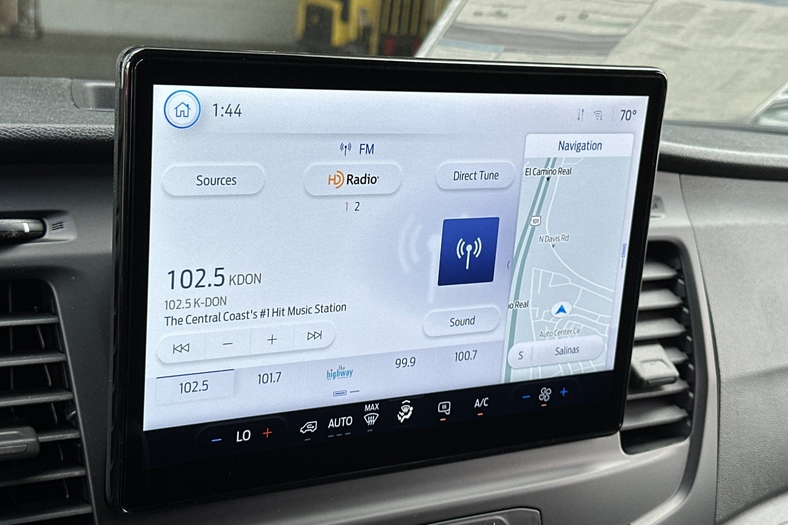 2025 Ford Transit-150 Base