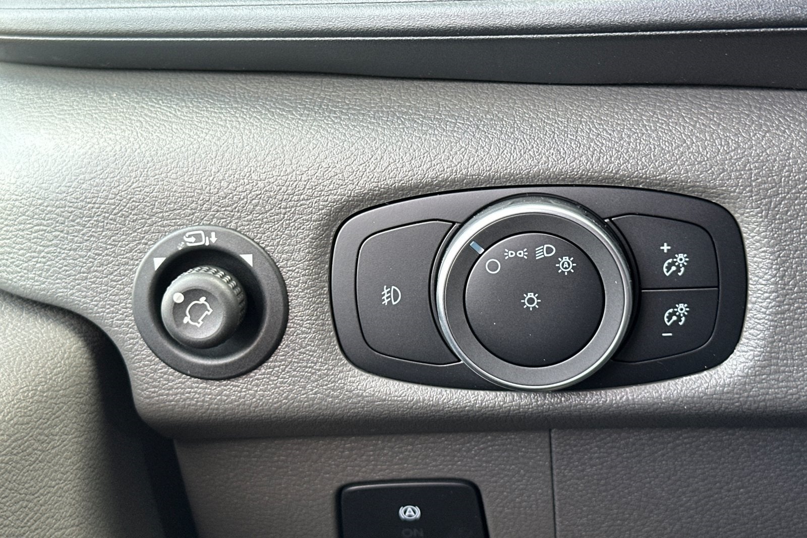 2025 Ford Transit-150 Base