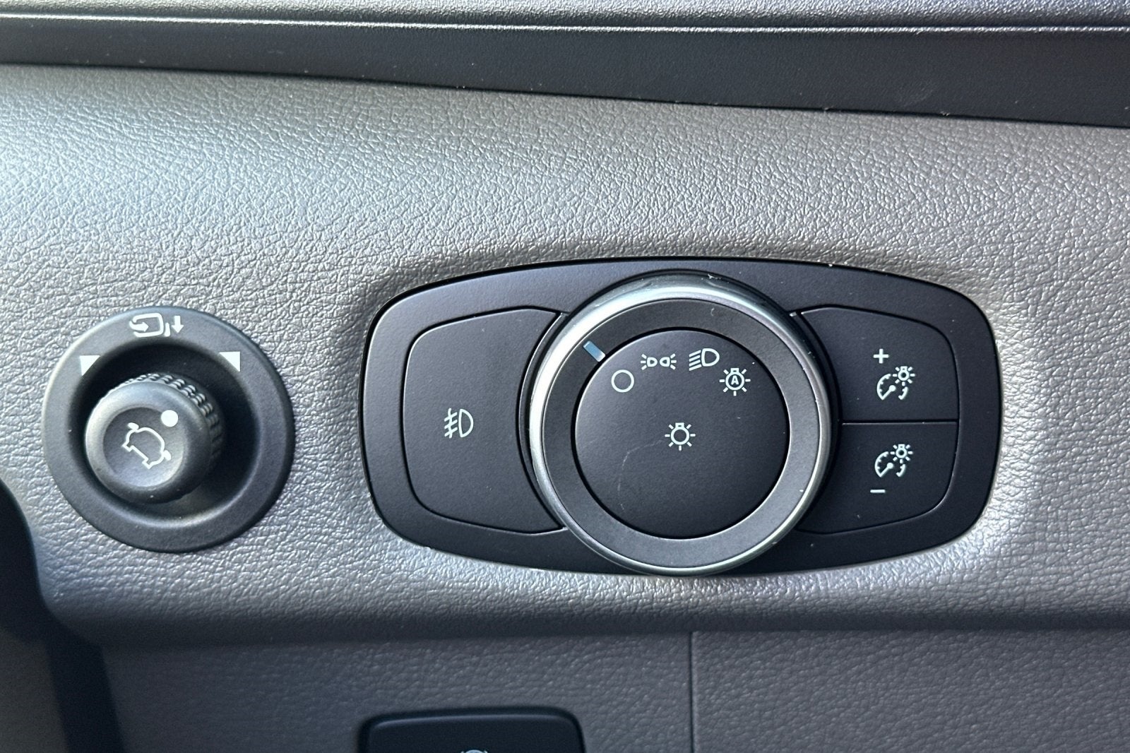 2025 Ford Transit-150 Base