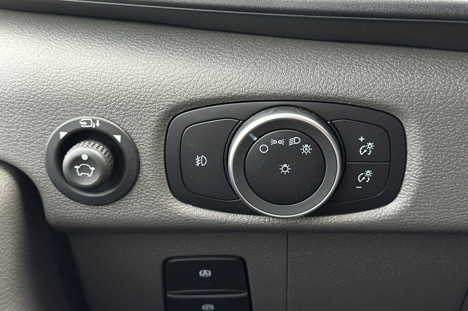 2025 Ford Transit-150 Base