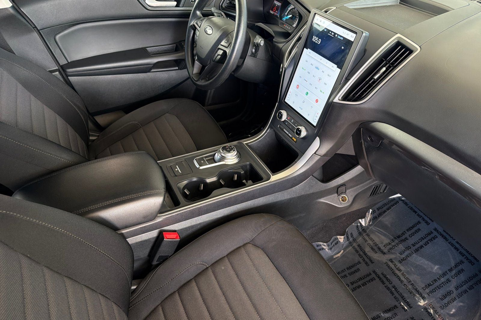 2022 Ford Edge SE