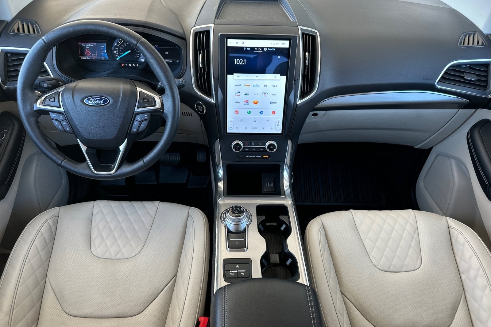 2024 Ford Edge Titanium