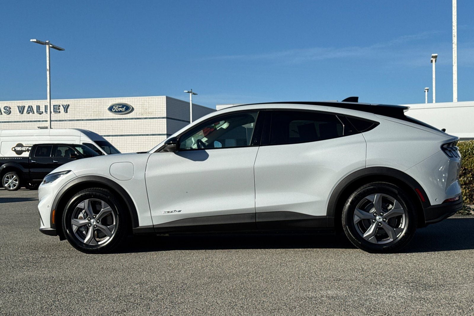 2023 Ford Mustang Mach-E Select