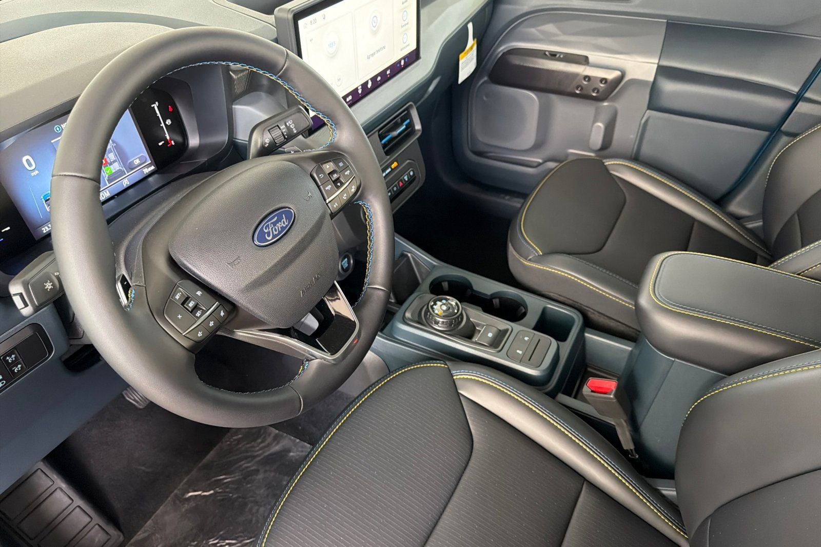 2026 Ford Maverick Lobo Standard
