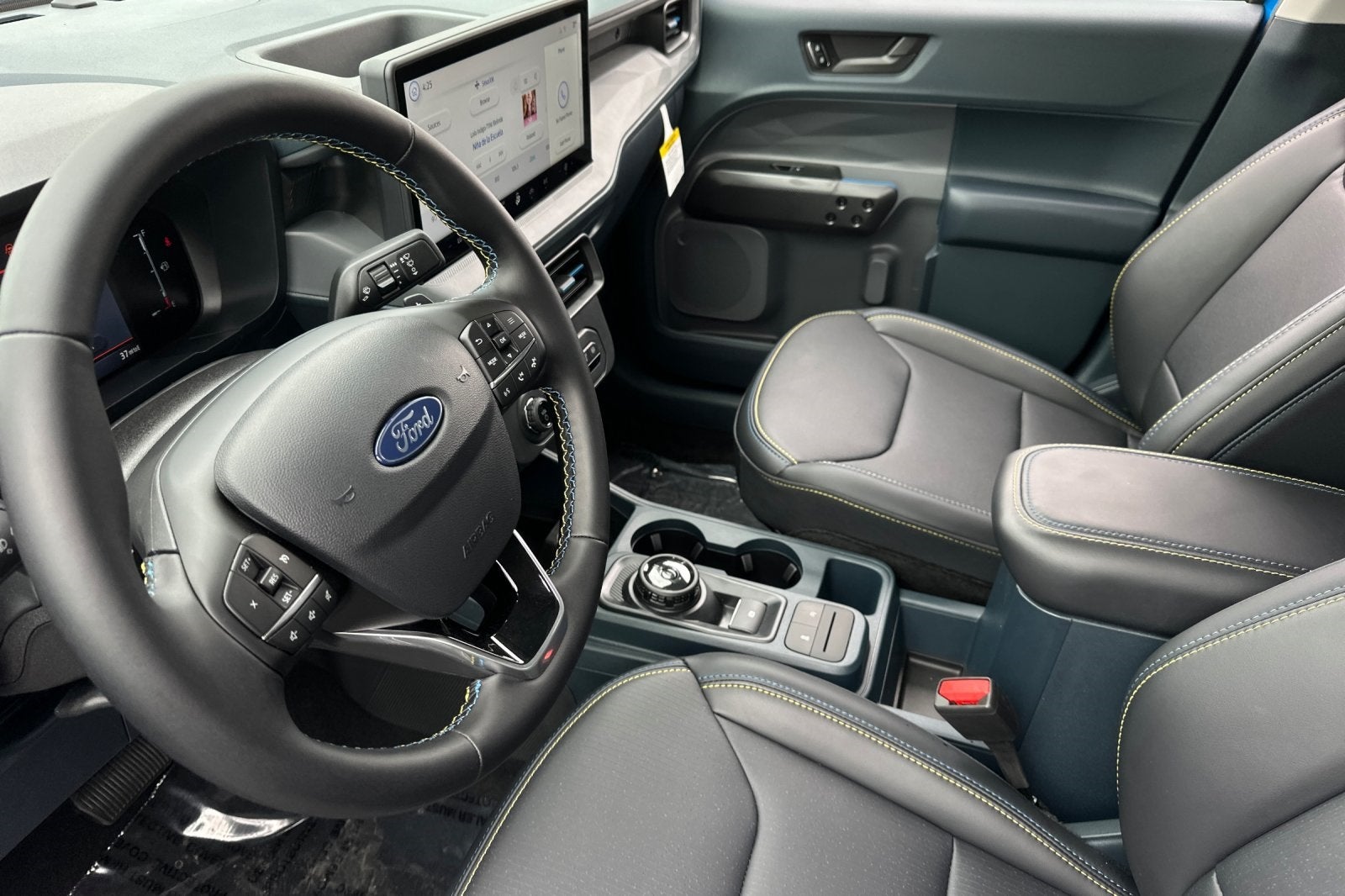 2025 Ford Maverick Lobo Standard