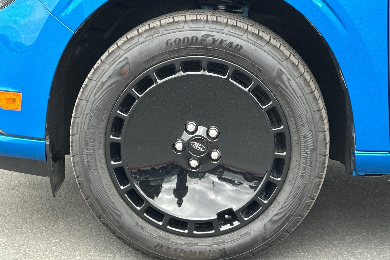 2025 Ford Maverick Lobo Standard