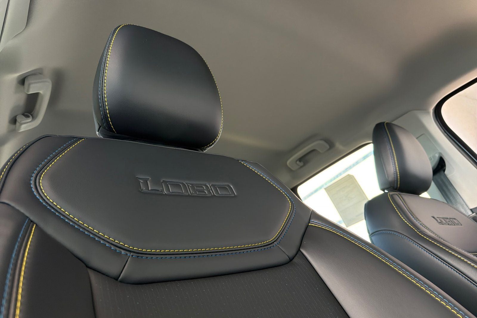 2026 Ford Maverick Lobo Standard