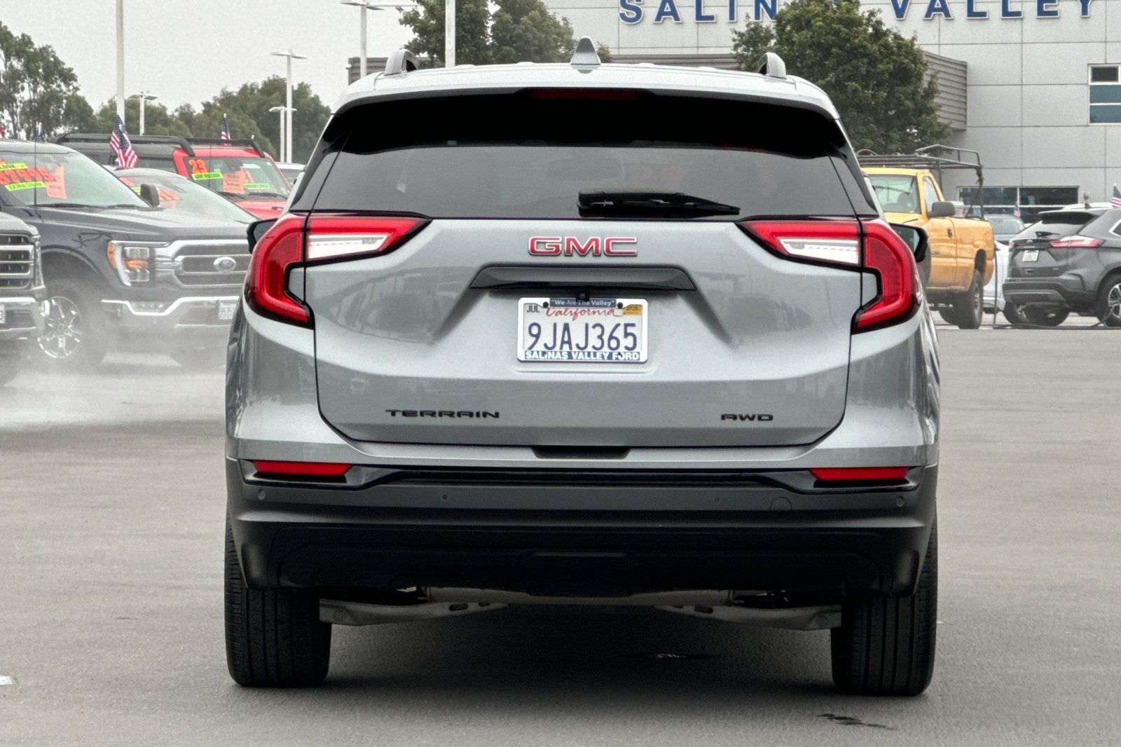 2023 GMC Terrain SLT