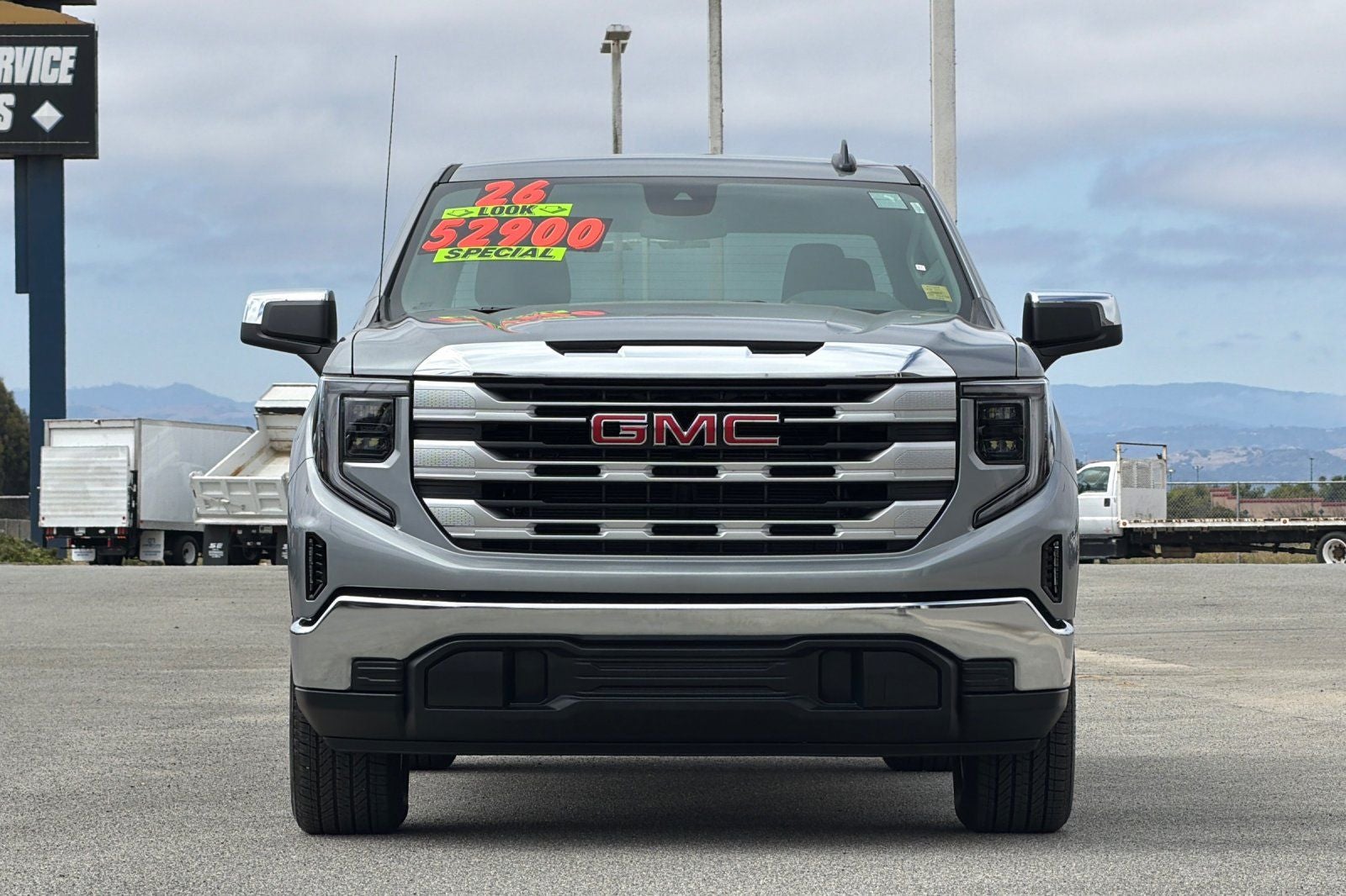 2026 GMC Sierra 1500 SLE