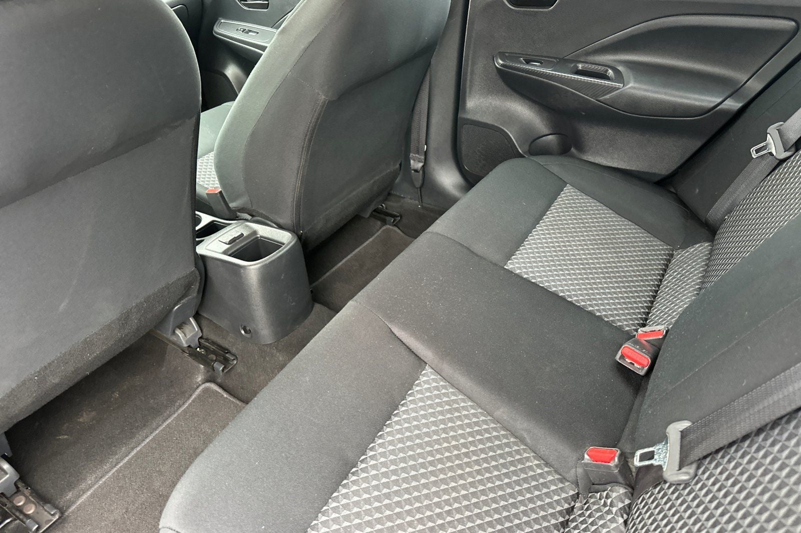 2024 Nissan Versa 1.6 S