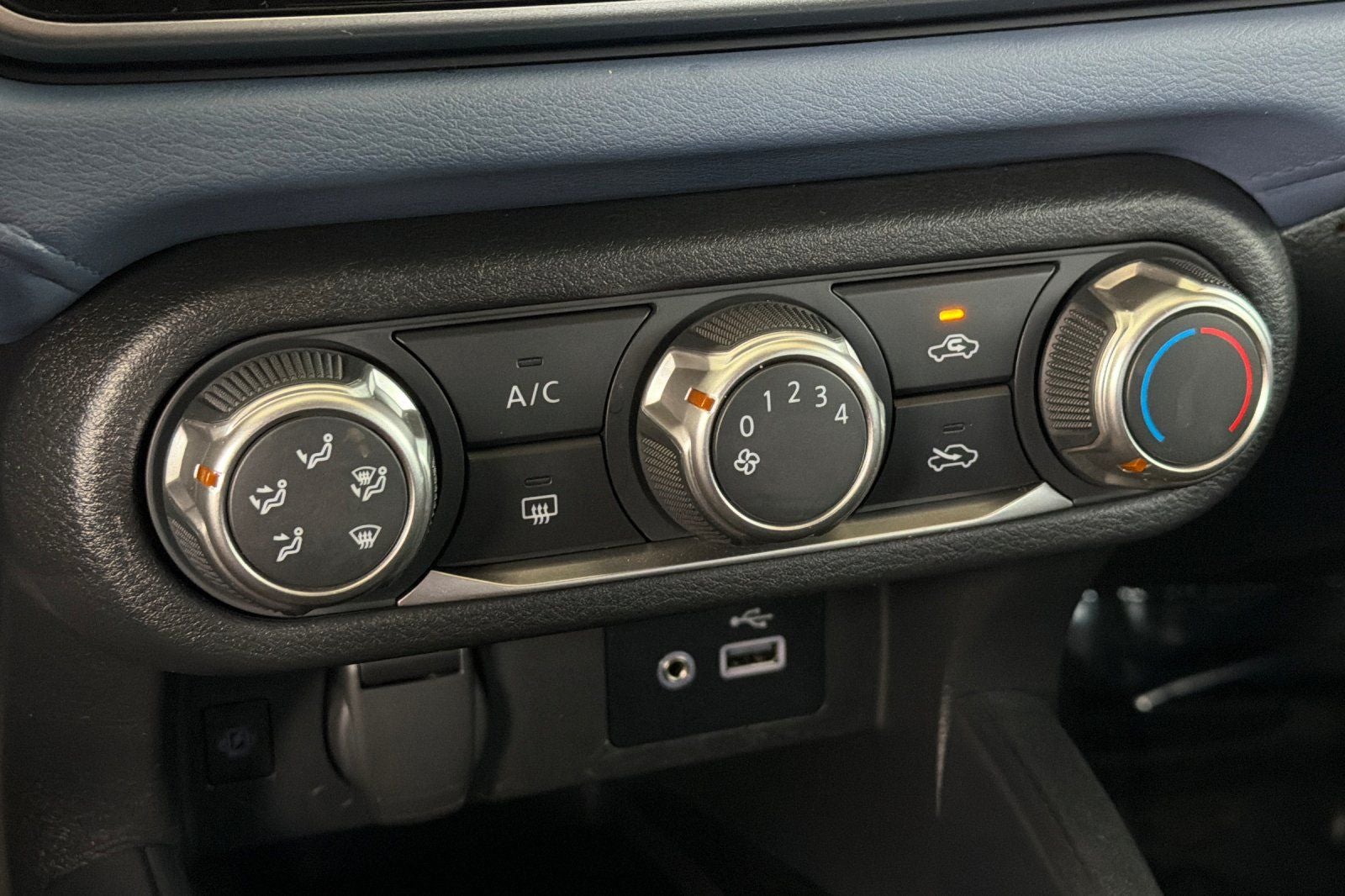 2024 Nissan Versa 1.6 SV