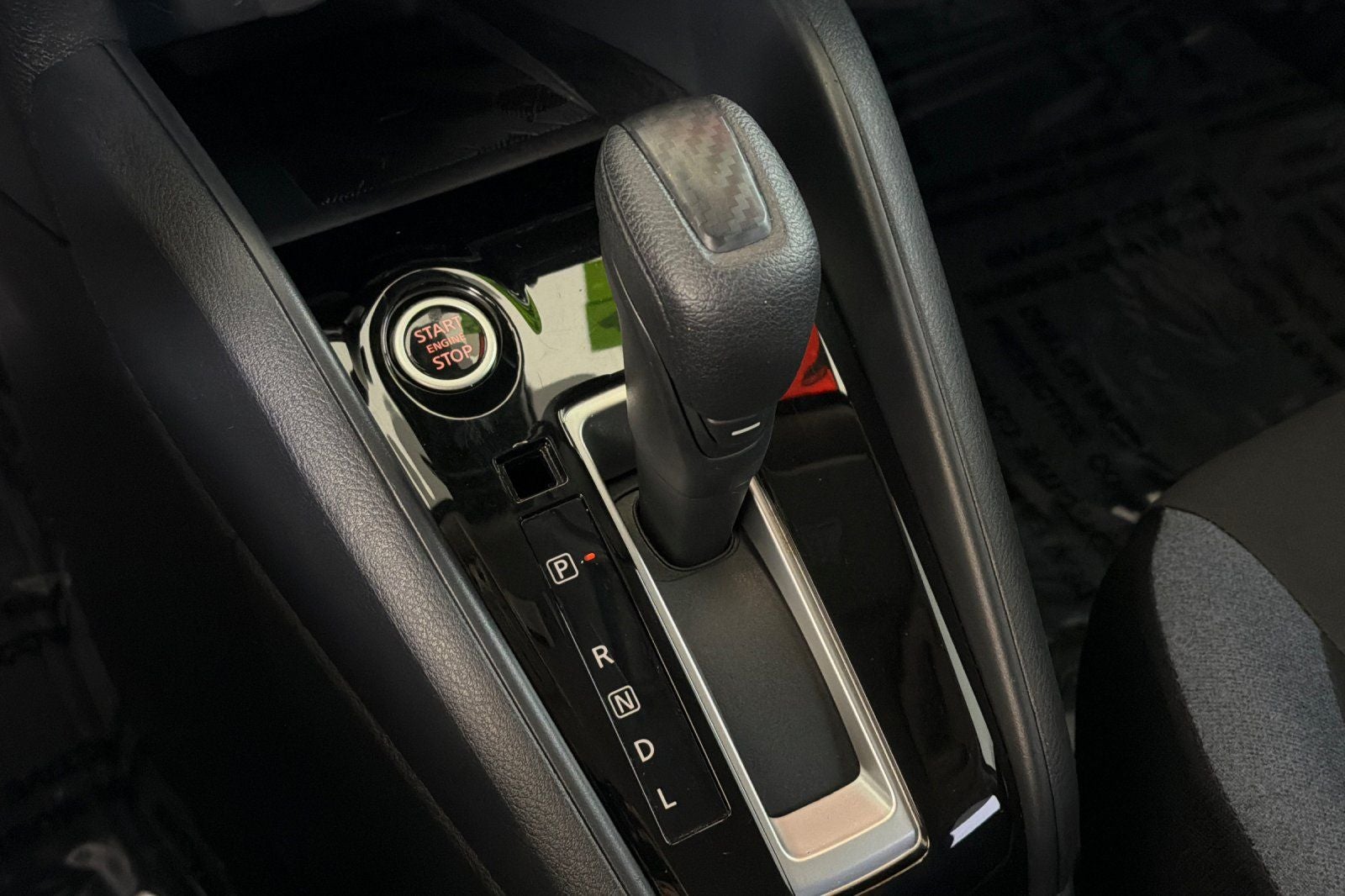 2024 Nissan Versa 1.6 SV