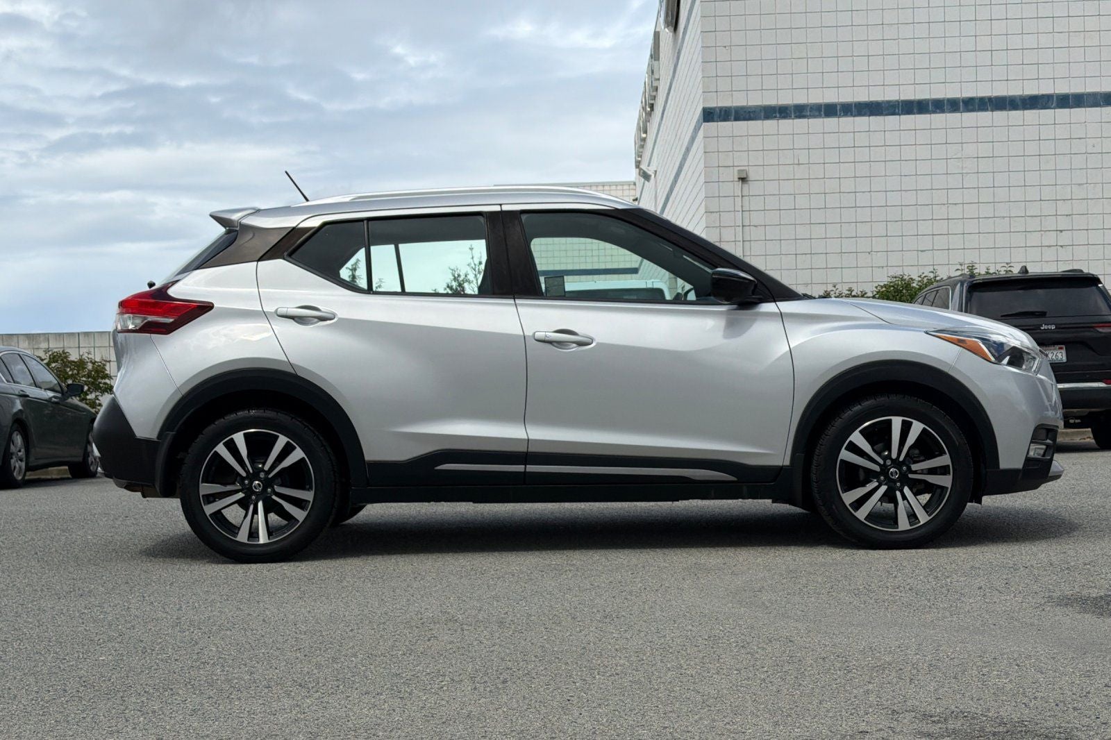 2019 Nissan Kicks SR