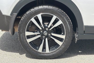2019 Nissan Kicks SR