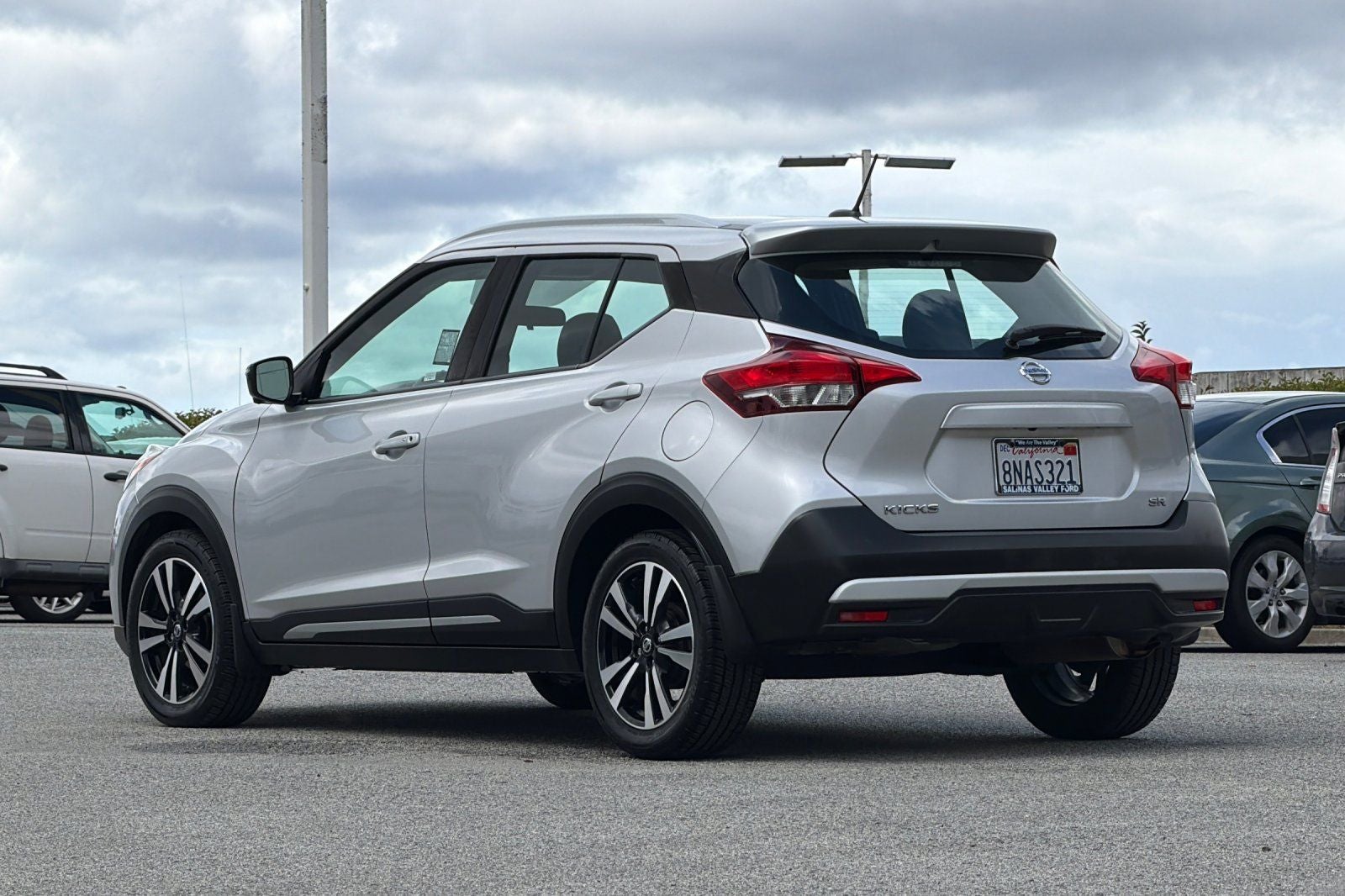 2019 Nissan Kicks SR