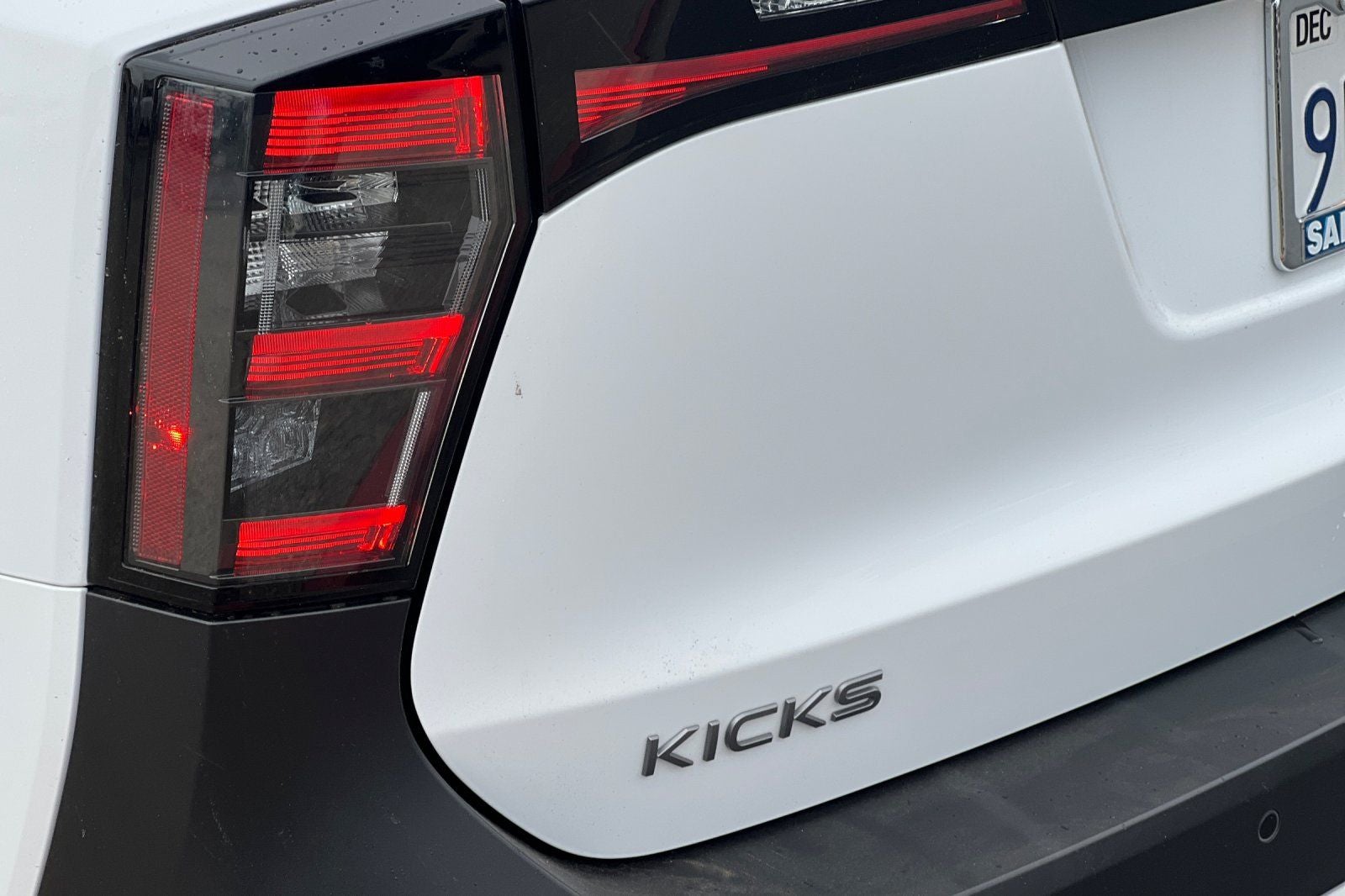 2025 Nissan Kicks SV