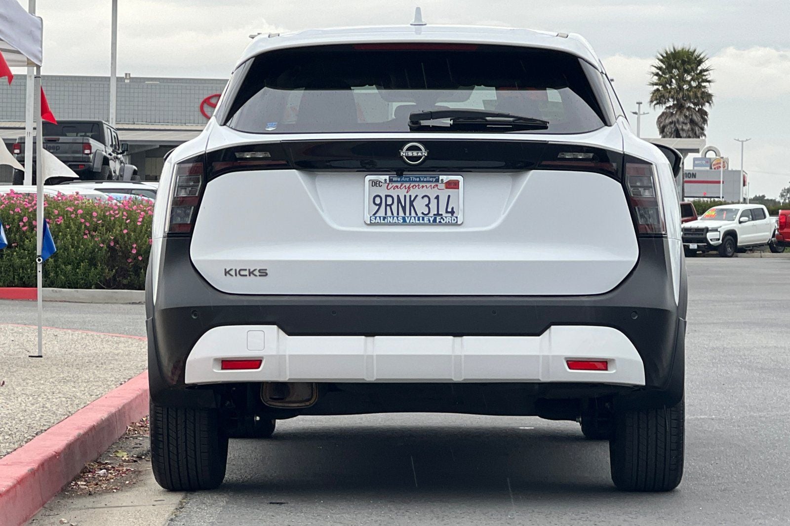 2025 Nissan Kicks SV