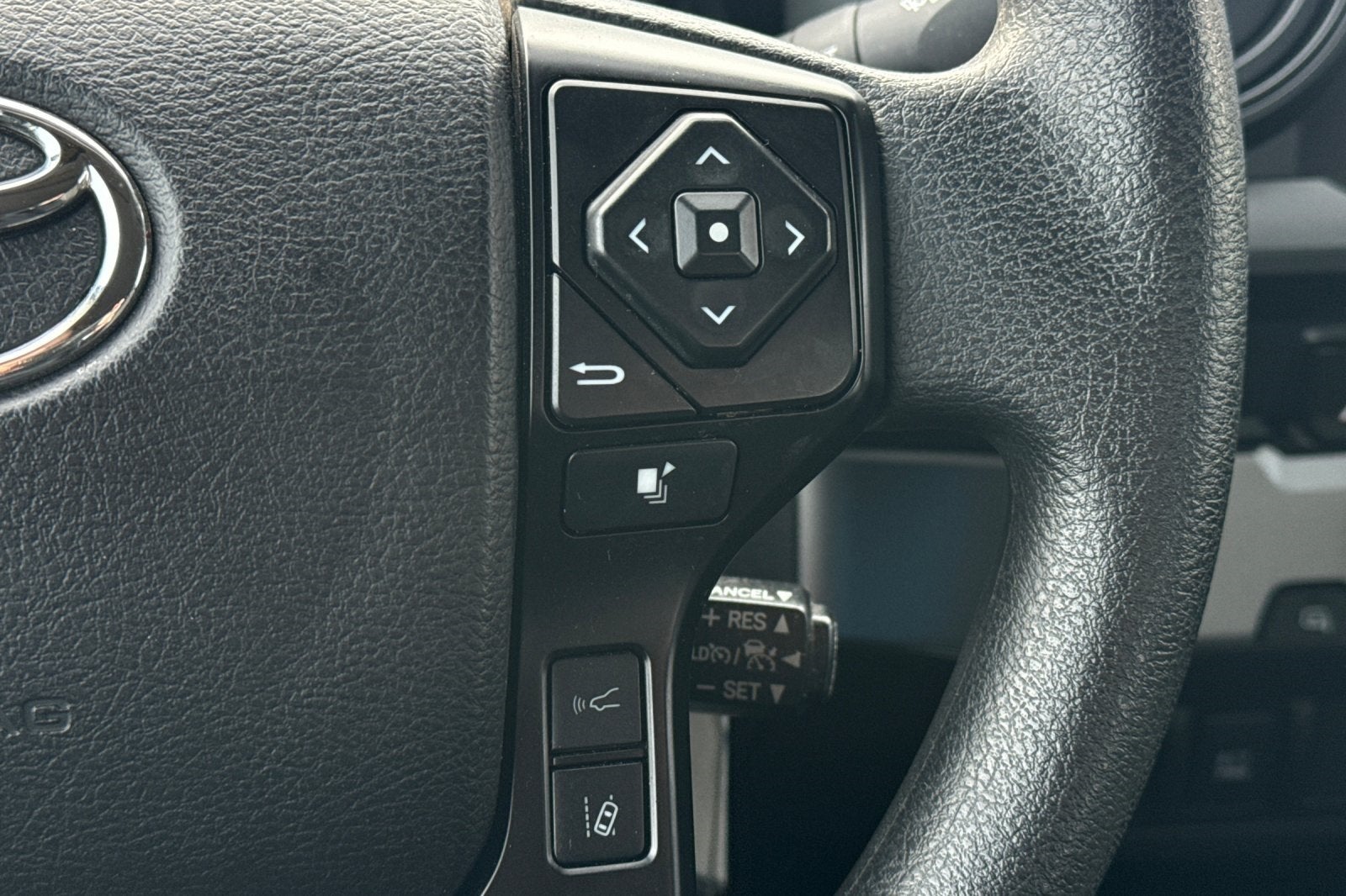 2022 Toyota Tacoma Base