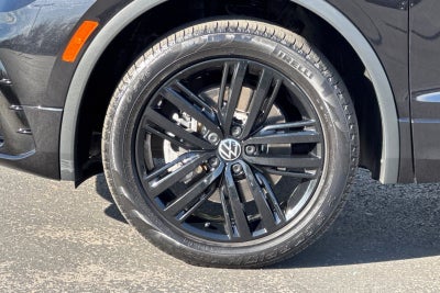 2022 Volkswagen Tiguan 2.0T SE R-Line Black