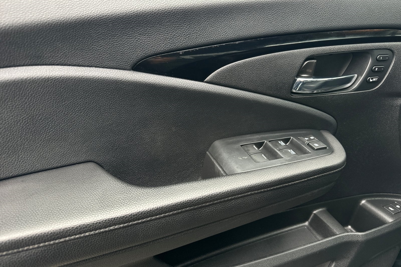 2022 Honda Pilot Touring 7 Passenger