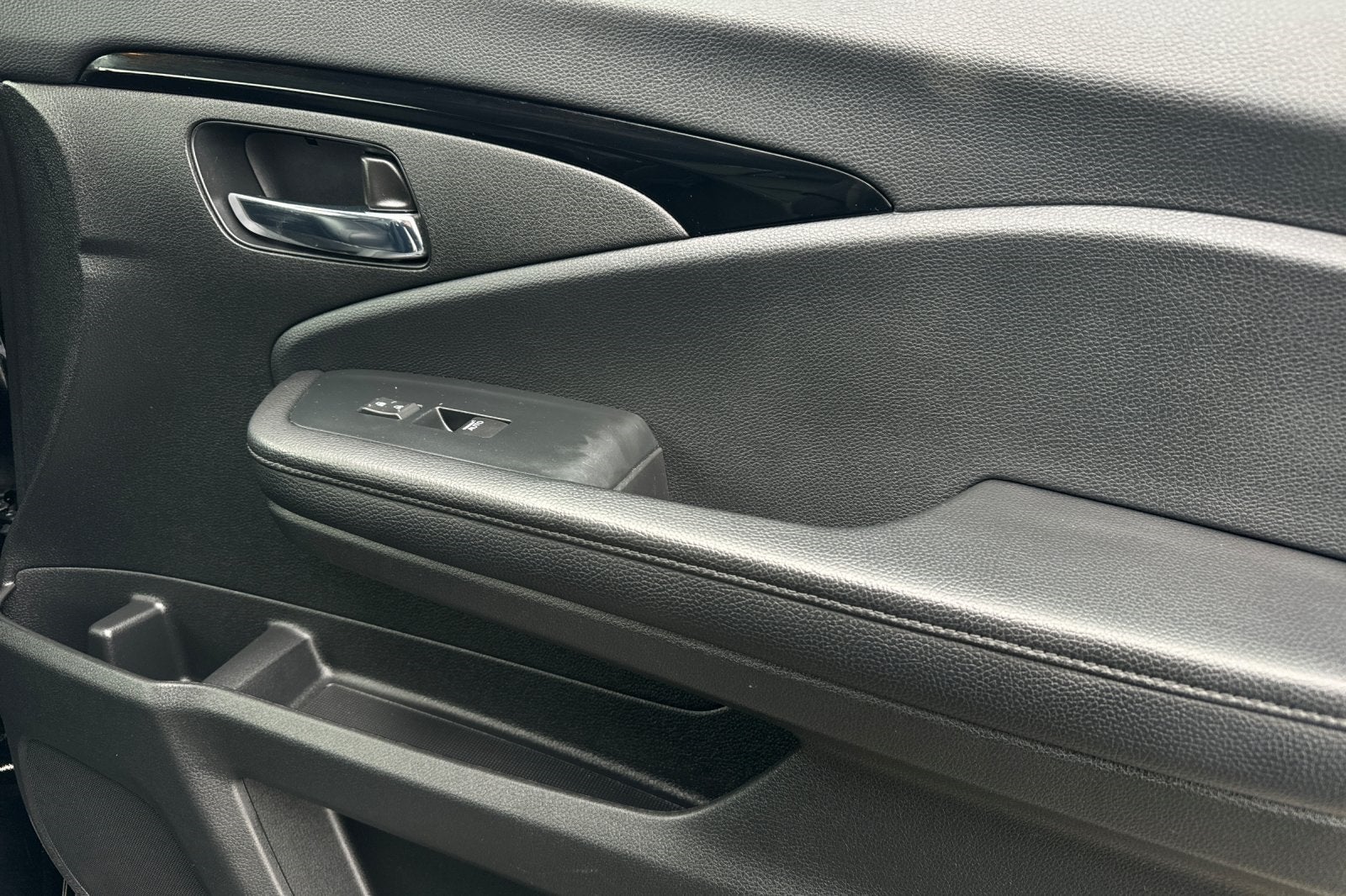 2022 Honda Pilot Touring 7 Passenger