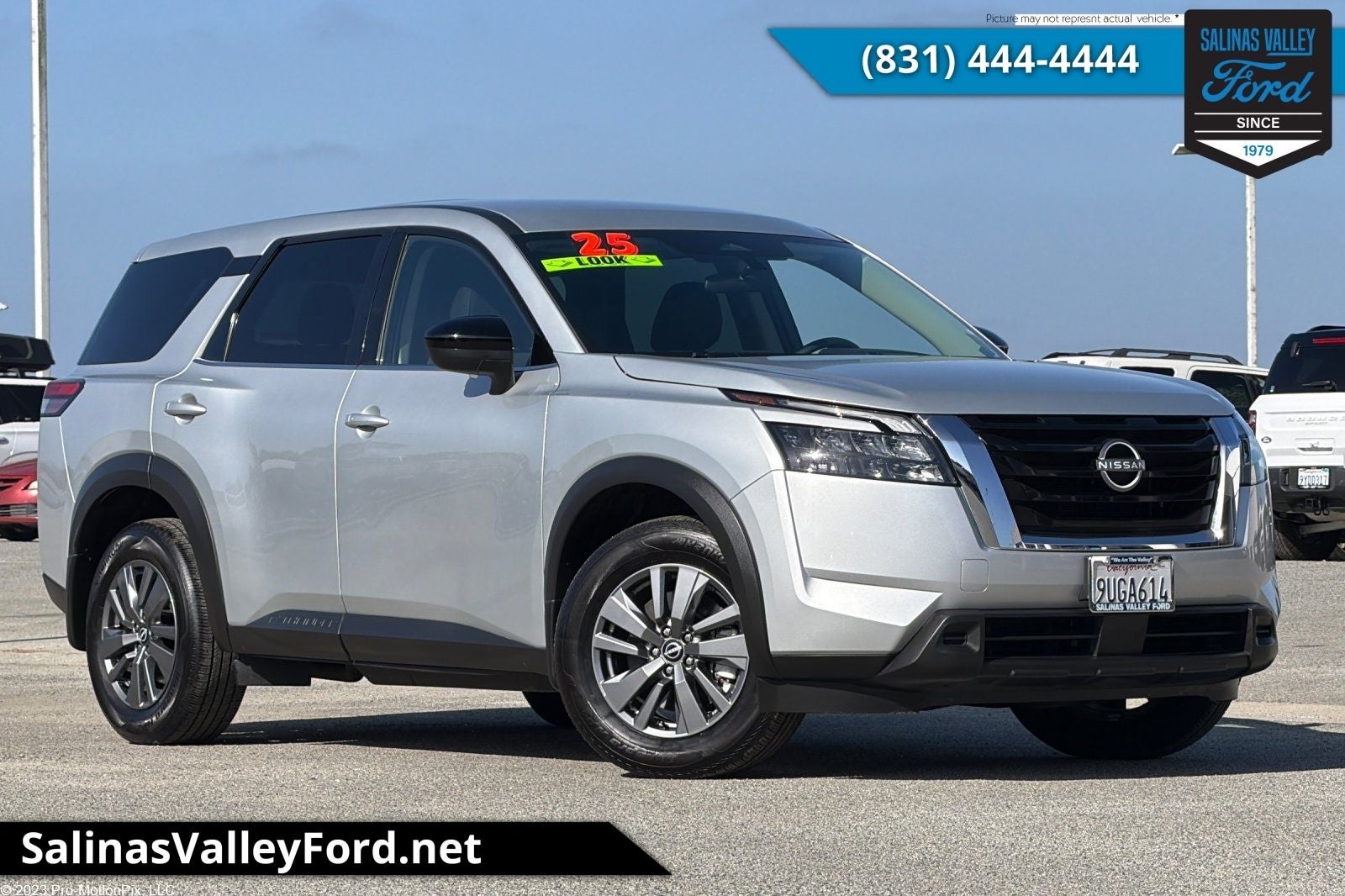 2025 Nissan Pathfinder S 2WD's photo