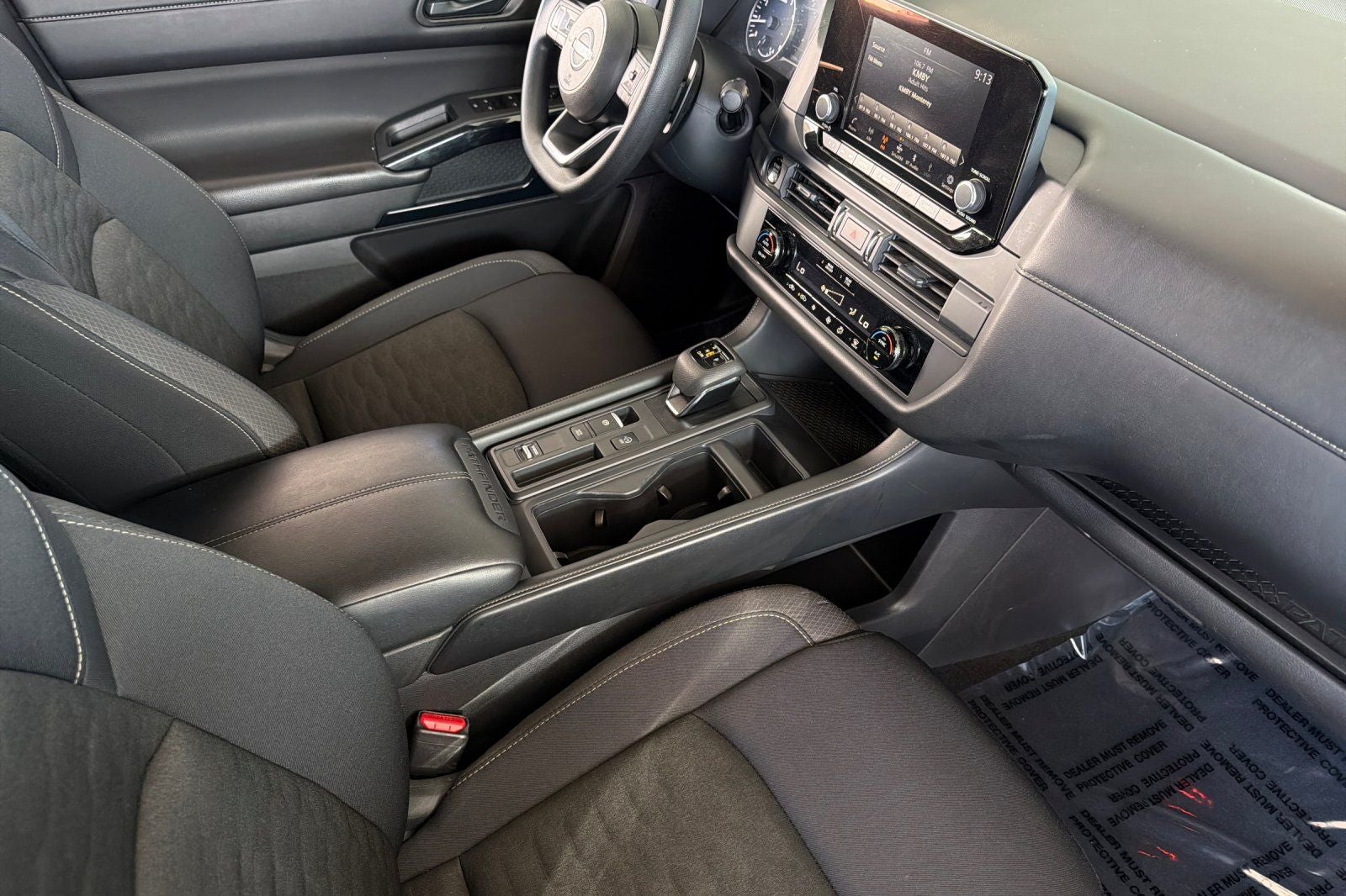 2025 Nissan Pathfinder S