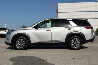2025 Nissan Pathfinder S