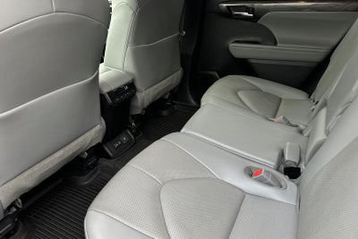 2022 Toyota Highlander Limited