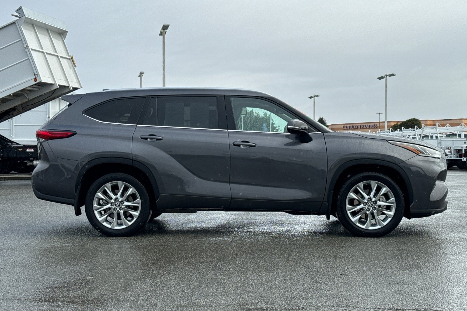 2022 Toyota Highlander Limited